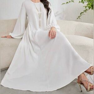 Brand New woman’s Najma lantern sleeve loose Arabic White dress